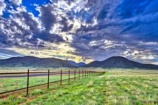 10450 E Woven Gold Wy, Prescott Valley, AZ 86315 - Photo 1