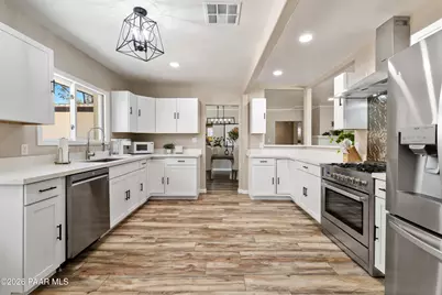 315 N Robinson Drive, Prescott, AZ 86303 - Photo 2