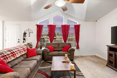9151 E Manley Drive, Prescott Valley, AZ 86314 - Photo 8