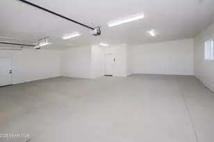 10603 E Straight Arrow Rd, Dewey-Humboldt, AZ 86327 - Photo 28