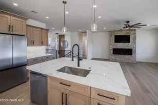 10603 E Straight Arrow Rd, Dewey-Humboldt, AZ 86327 - Photo 12