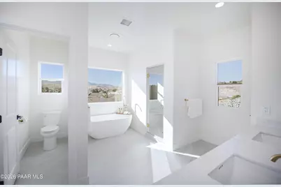 10603 E Straight Arrow Road, Dewey-Humboldt, AZ 86327 - Photo 16