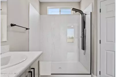 7455 E Bunkhouse Road, Prescott Valley, AZ 86315 - Photo 20