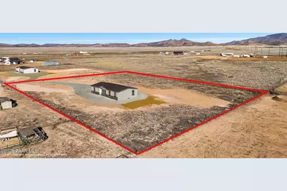 7455 E Bunkhouse Road, Prescott Valley, AZ 86315 - Photo 2