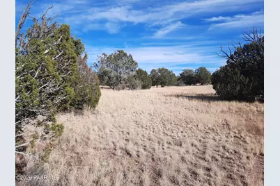 31616 W Calle Barril, Seligman, AZ 86337 - Photo 1
