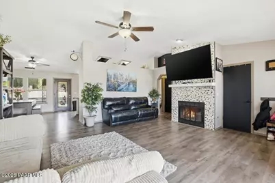 929 N Latigo Lane, Dewey-Humboldt, AZ 86327 - Photo 6