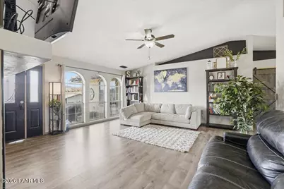 929 N Latigo Lane, Dewey-Humboldt, AZ 86327 - Photo 8