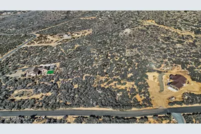 15664 E Bonanza Trail, Dewey-Humboldt, AZ 86327 - Photo 14