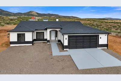 320 S Hoss Road, Dewey-Humboldt, AZ 86327 - Photo 1