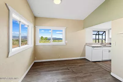 9275 E Chestnut Hill Avenue, Dewey-Humboldt, AZ 86327 - Photo 10