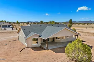 1220 E Cougar Rdg Rd, Paulden, AZ 86334 - Photo 22