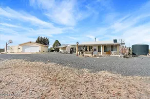 44044 N Haywire Rd, Ash Fork, AZ 86320 - Photo 14