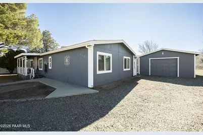 10293 E Manzanita Trail, Dewey-Humboldt, AZ 86327 - Photo 2