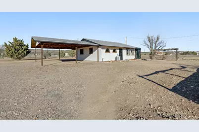 685 W Iris Road, Paulden, AZ 86334 - Photo 2
