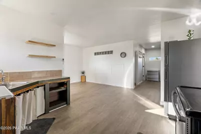 685 W Iris Road, Paulden, AZ 86334 - Photo 6