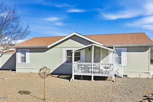 10585 S Cholla Dr, Mayer, AZ 86333 - Photo 2