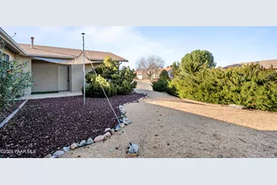 11113 E Cochise Circle, Dewey-Humboldt, AZ 86327 - Photo 24