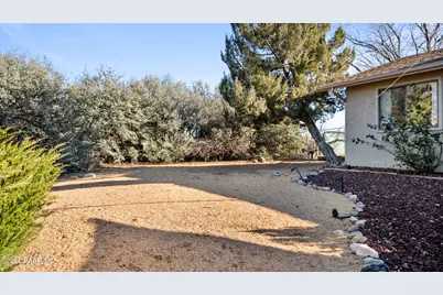 11113 E Cochise Circle, Dewey-Humboldt, AZ 86327 - Photo 22