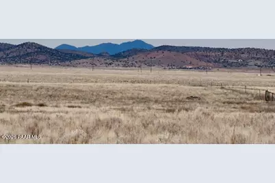 3 E Dawn To Milky Way, Prescott Valley, AZ 86315 - Photo 2