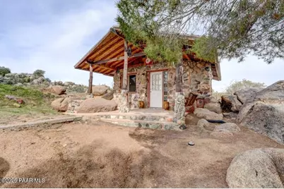 23256 S Mountainaire Drive, Yarnell, AZ 85362 - Photo 2