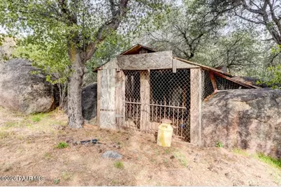 23256 S Mountainaire Drive, Yarnell, AZ 85362 - Photo 12