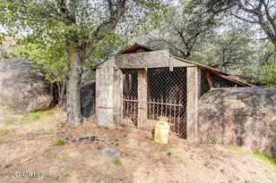 23256 S Mountainaire Dr, Yarnell, AZ 85362 - Photo 12