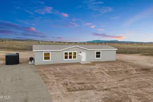 27181 W Kingdom Ct, Paulden, AZ 86334 - Photo 24