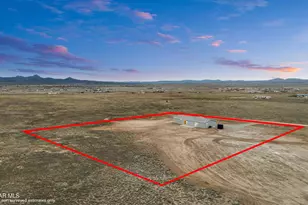 27181 W Kingdom Ct, Paulden, AZ 86334 - Photo 22