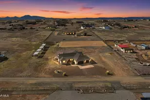 11350 N Retriever Ln, Prescott Valley, AZ 86315 - Photo 2