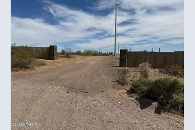 Xx00E N 253rd Avenue, Morristown, AZ 85342 - Photo 1