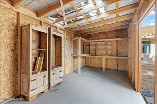 11055 E Lariat Ln, Dewey-Humboldt, AZ 86327 - Photo 32