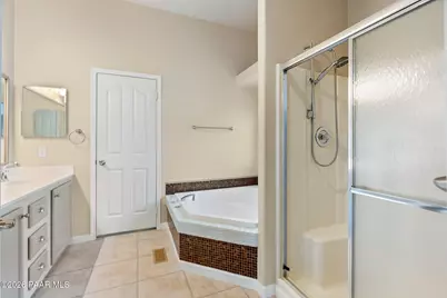 12170 E Obsidian Loop Road, Prescott Valley, AZ 86314 - Photo 12