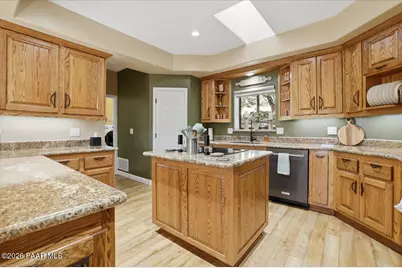 1560 Southpark Circle, Prescott, AZ 86305 - Photo 10