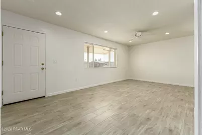 11014 W Cheryl Drive, Sun City, AZ 85351 - Photo 6