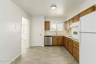 11014 W Cheryl Dr, Sun City, AZ 85351 - Photo 14