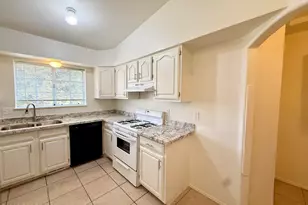 9490 E Catalina Dr, Prescott Valley, AZ 86314 - Photo 4