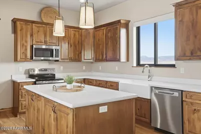 1547 N Neoga Circle, Dewey-Humboldt, AZ 86327 - Photo 12