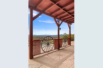 8475 W Red Rock Road, Kirkland, AZ 86332 - Photo 2