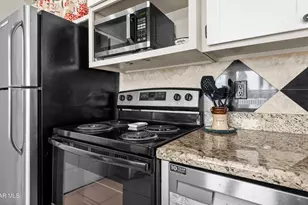 11347 E Manzanita Trail, Dewey-Humboldt, AZ 86327 - Photo 32