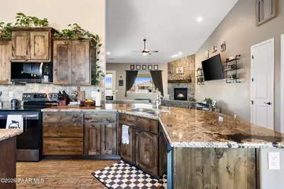 8350 N Covered Wagon Trail, Prescott Valley, AZ 86315 - Photo 16