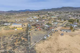 9040 S Magby Dr, Wilhoit, AZ 86332 - Photo 32