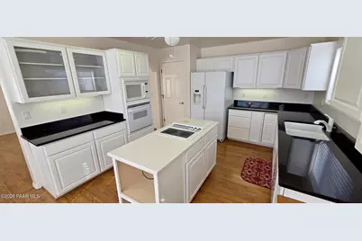 11592 E Horseshoe Lane, Dewey-Humboldt, AZ 86327 - Photo 14