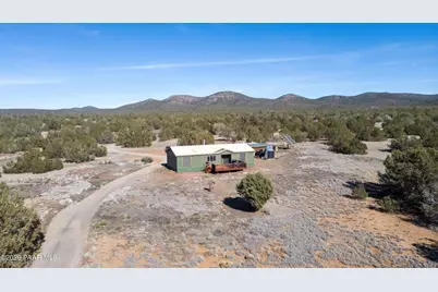 38236 W Howling Coyote Road, Seligman, AZ 86337 - Photo 58