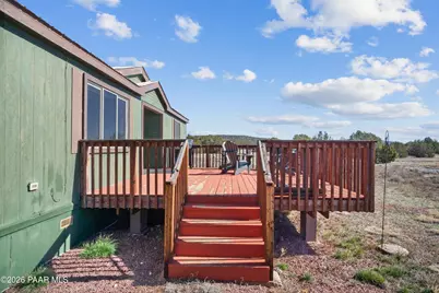 38236 W Howling Coyote Road, Seligman, AZ 86337 - Photo 2
