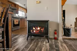 38236 W Howling Coyote Rd, Seligman, AZ 86337 - Photo 12