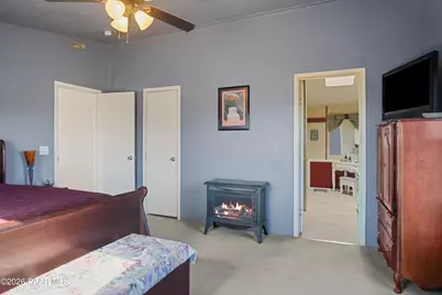 38236 W Howling Coyote Road, Seligman, AZ 86337 - Photo 20