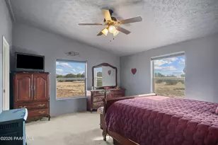 38236 W Howling Coyote Rd, Seligman, AZ 86337 - Photo 18