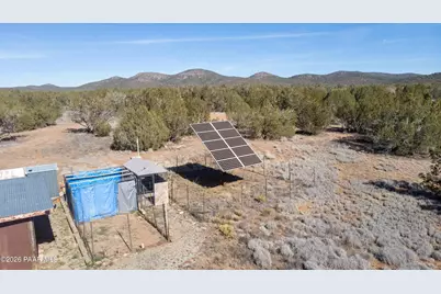 38236 W Howling Coyote Road, Seligman, AZ 86337 - Photo 38