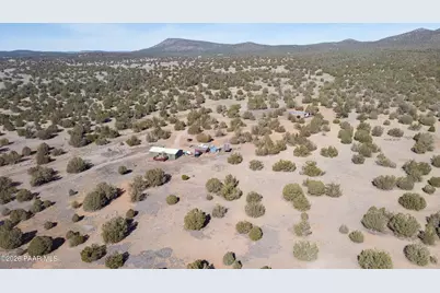 38236 W Howling Coyote Road, Seligman, AZ 86337 - Photo 64