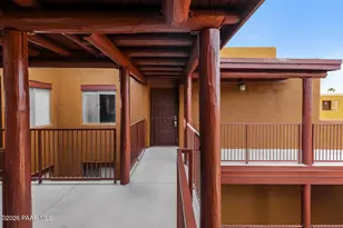 1810 E Blacklidge Dr, Tucson, AZ 85719 - Photo 1